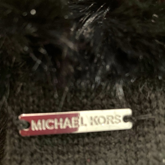 Michael Kors  women’s gloves - Picture 2 of 4